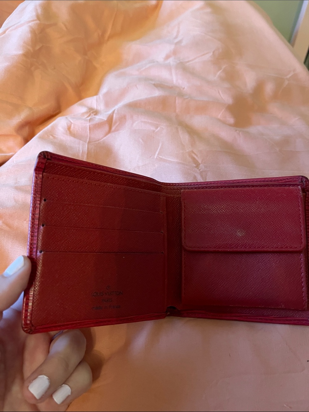 Louis Vuitton Burgundy Epi Leather Men's Bifold Wallet - Picture 2 of 3